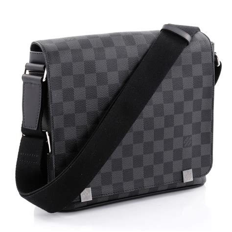 louis vuitton district messenger bag damier graphite pm|louis vuitton trio messenger.